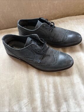 Hush Puppies Men's Charcoal Gray Wingtip Lace-Up Oxfords